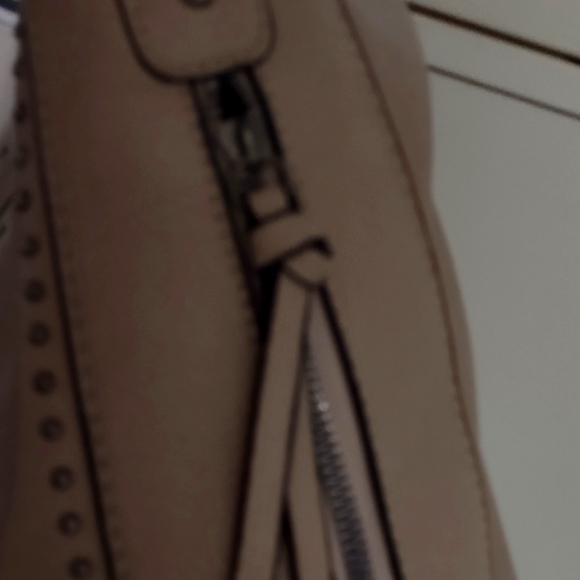 Montana West vegan leather beige started crossbody shoulder bag. - Picture 9 of 14